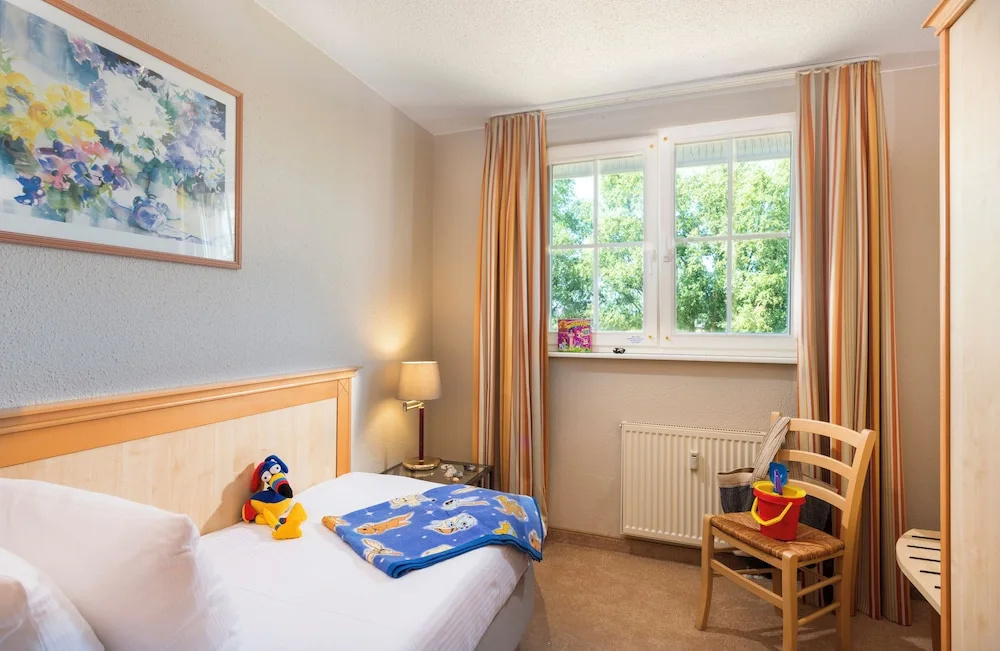 4 Bedrooms Apartment