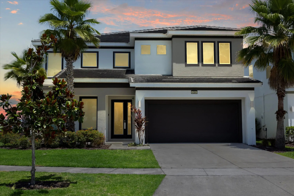 6 Bedrooms - 6 Bathrooms - Bella Vida 4564 Cl