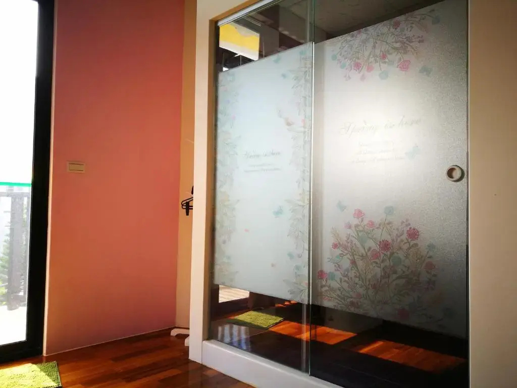 Standard Double room with balcony (full double bed)