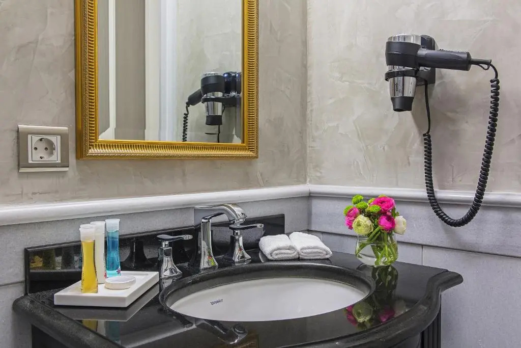 Meroddi Bagdatliyan Hotel - Chambres