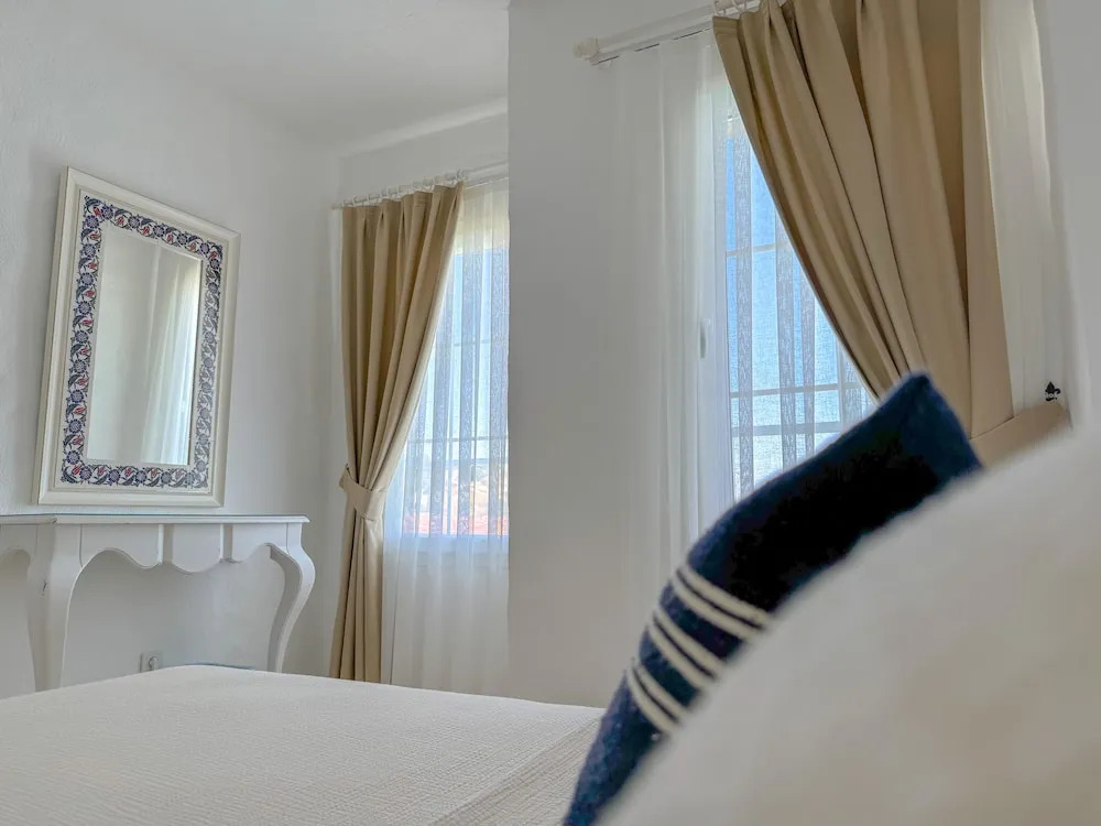 Двухместный номер Standard с видом на город двуспальная кровать в Balambaka Hotel Alacati