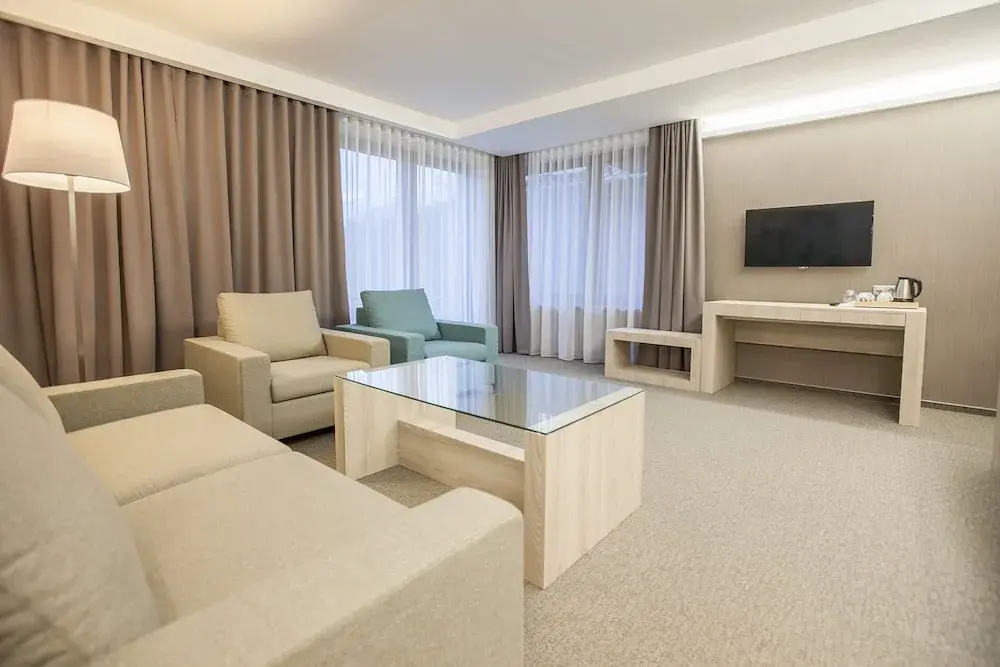 Deluxe Suite