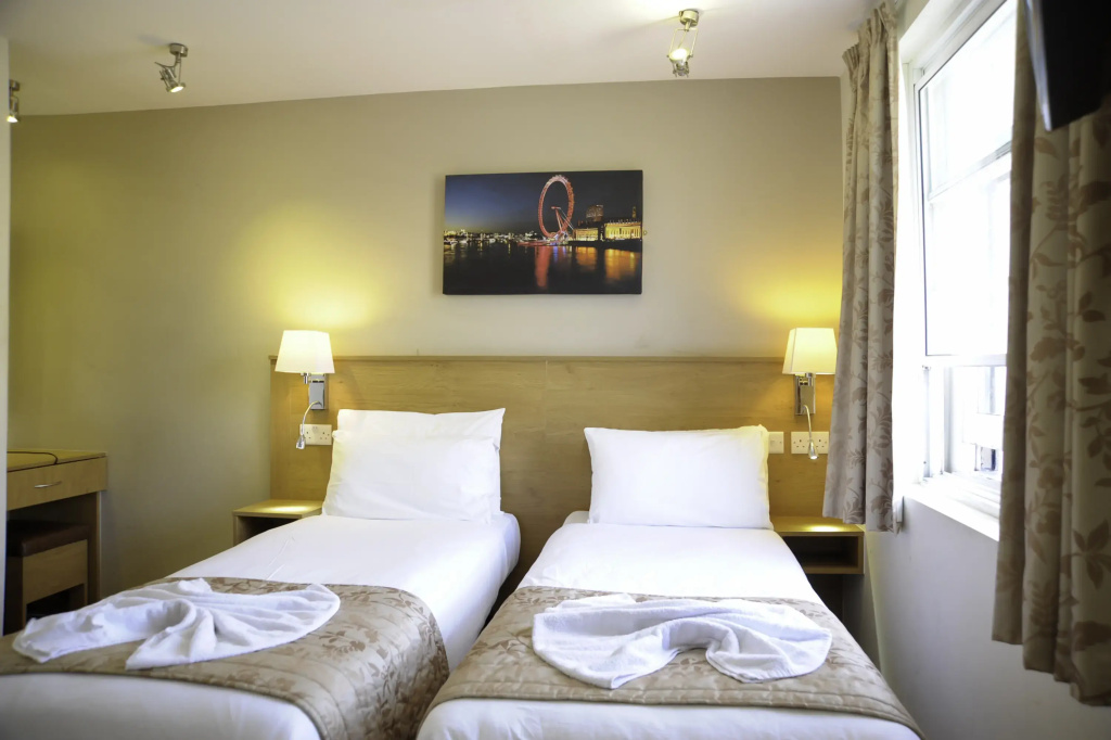 Kings Cross Inn Hotel — фото