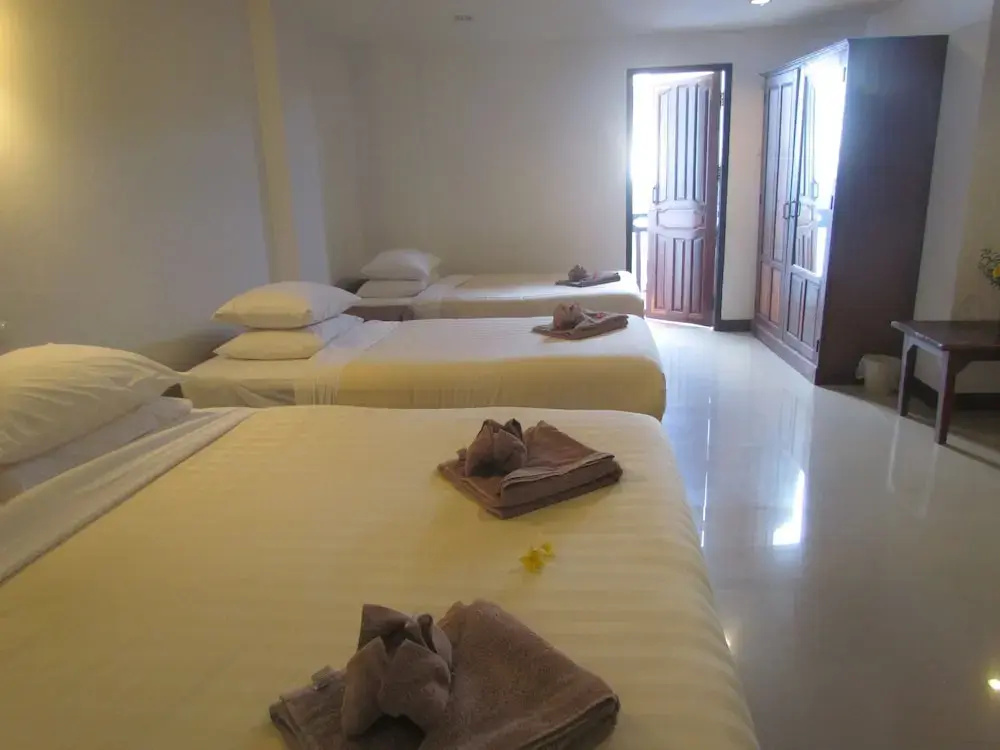 Silver Naga Hotel - Chambres