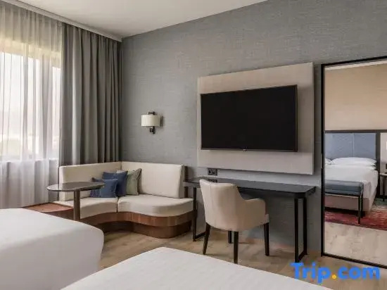 Standard Quadruple Family room
