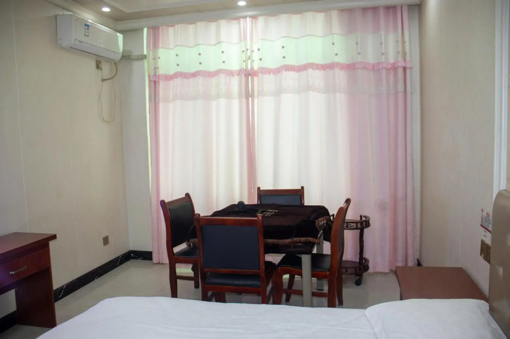 Jinsanjiao Business Hotel