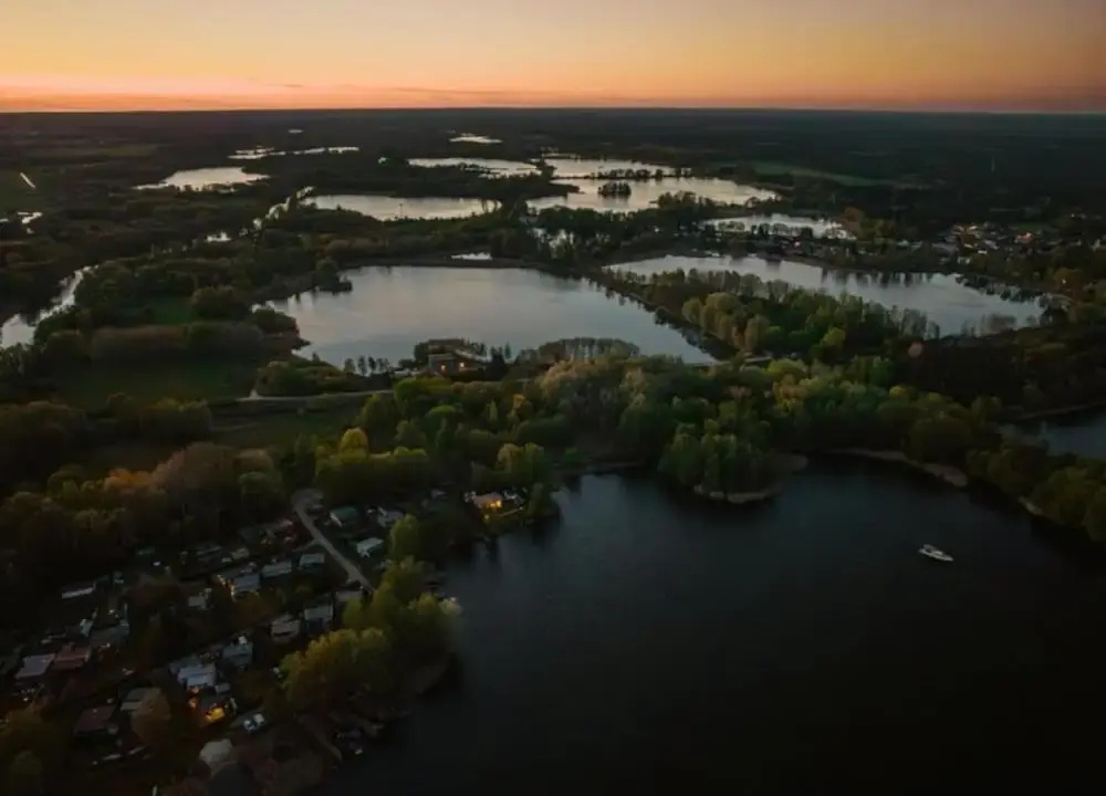 Havel Houseboat Serenity