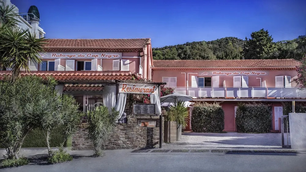 Voir la photo 1 — Auberge du Cap Negre