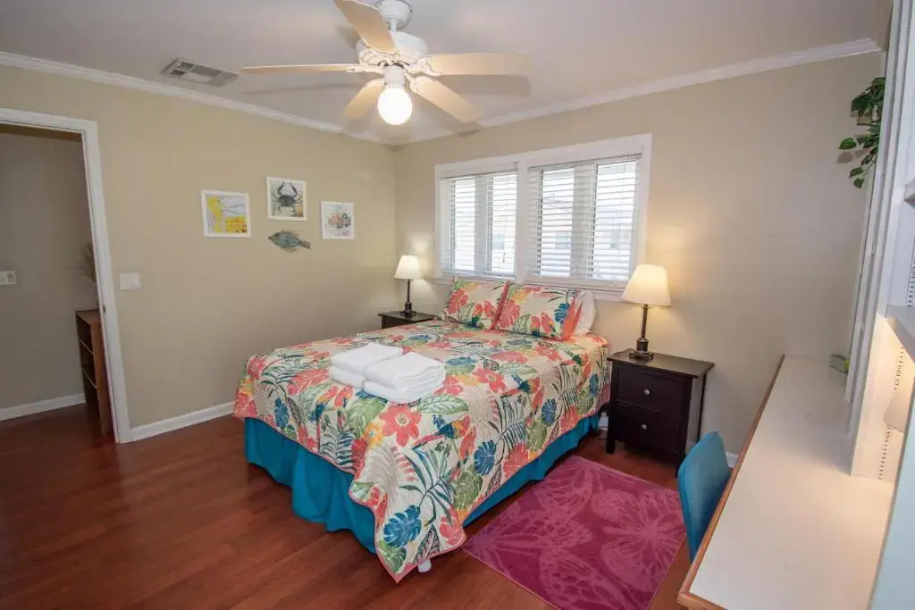 Spacious Ocean View Home w/ New Furniture, Huge Deck, & Wifi