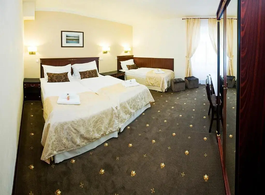 Triple room