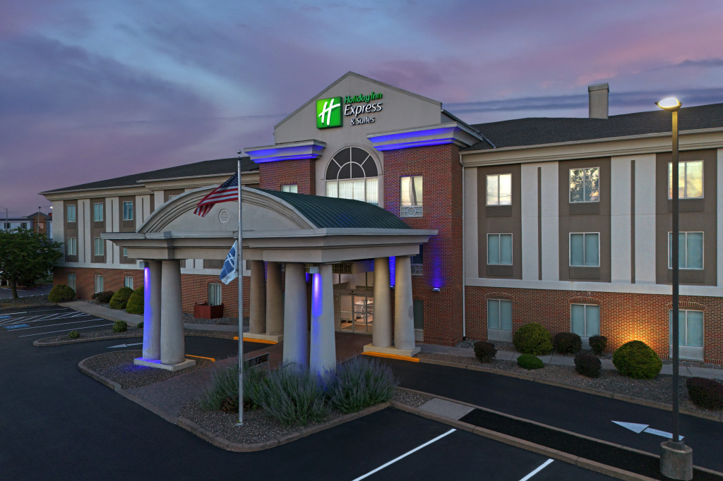 Holiday Inn Express Hotel & Suites Chambersburg by IHG
