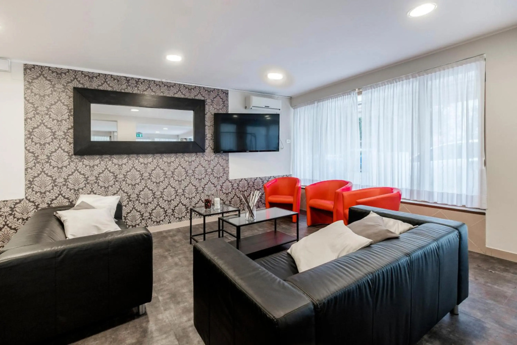 Hotel photo 13