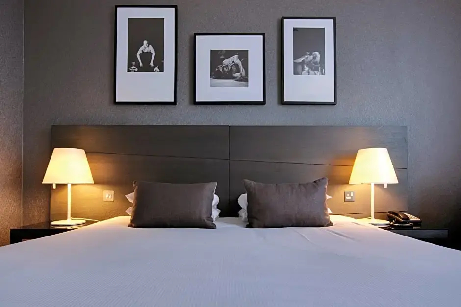 Radisson Blu Hotel, Glasgow - Tap to explore photos