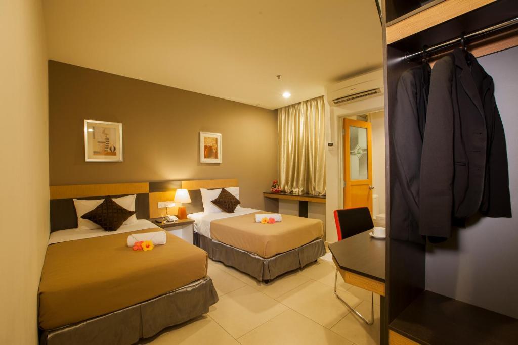 Leo Express Hotel