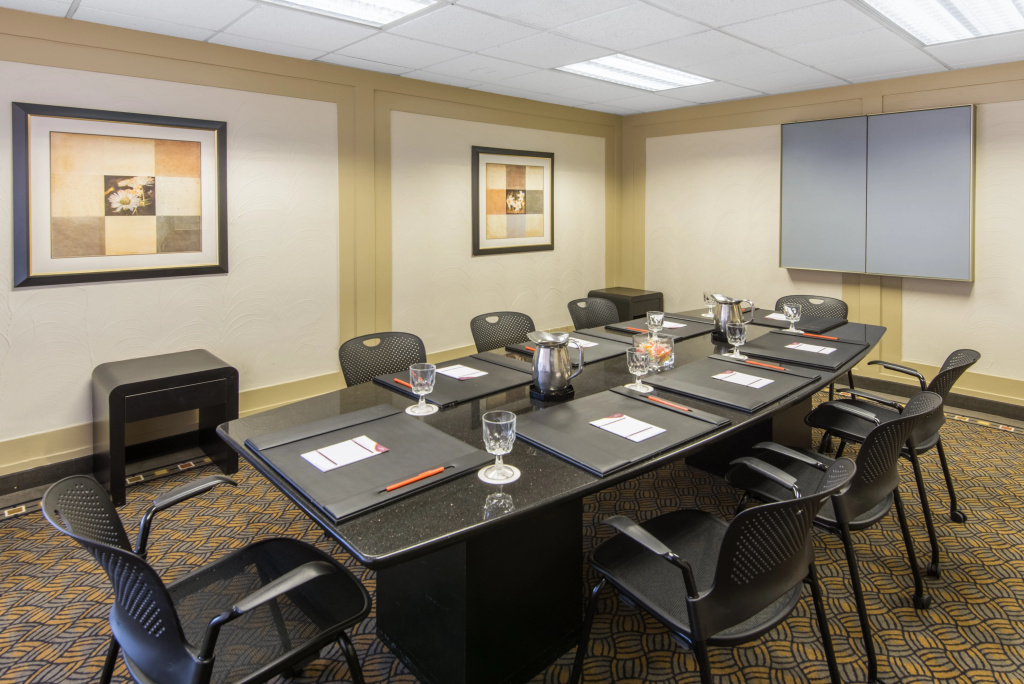Crowne Plaza Virginia Beach Town Center by IHG - Général