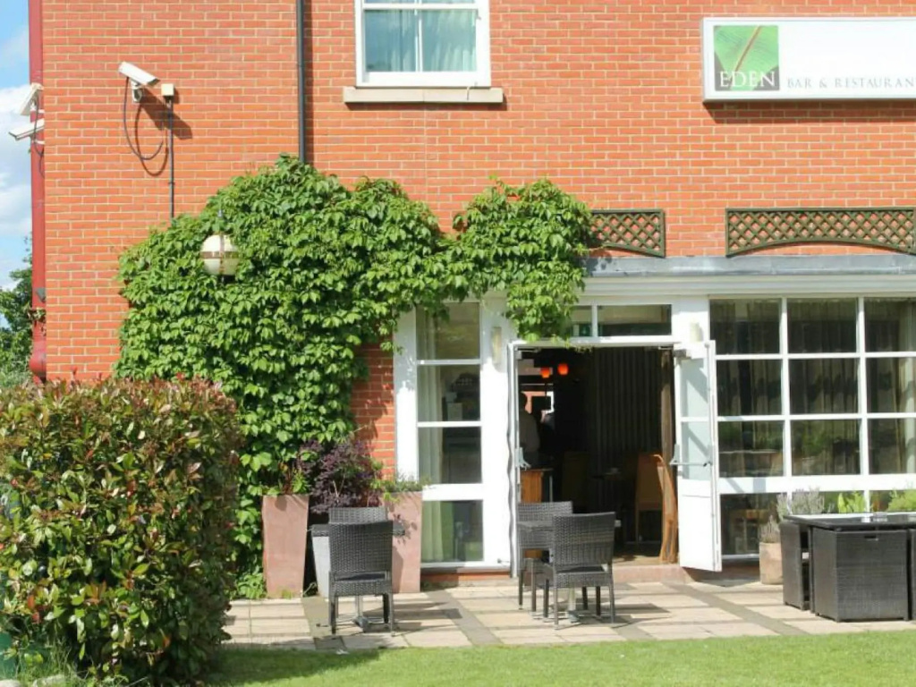 The Pinewood Hotel - Général