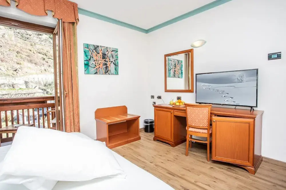 Standard Triple room with balcony
