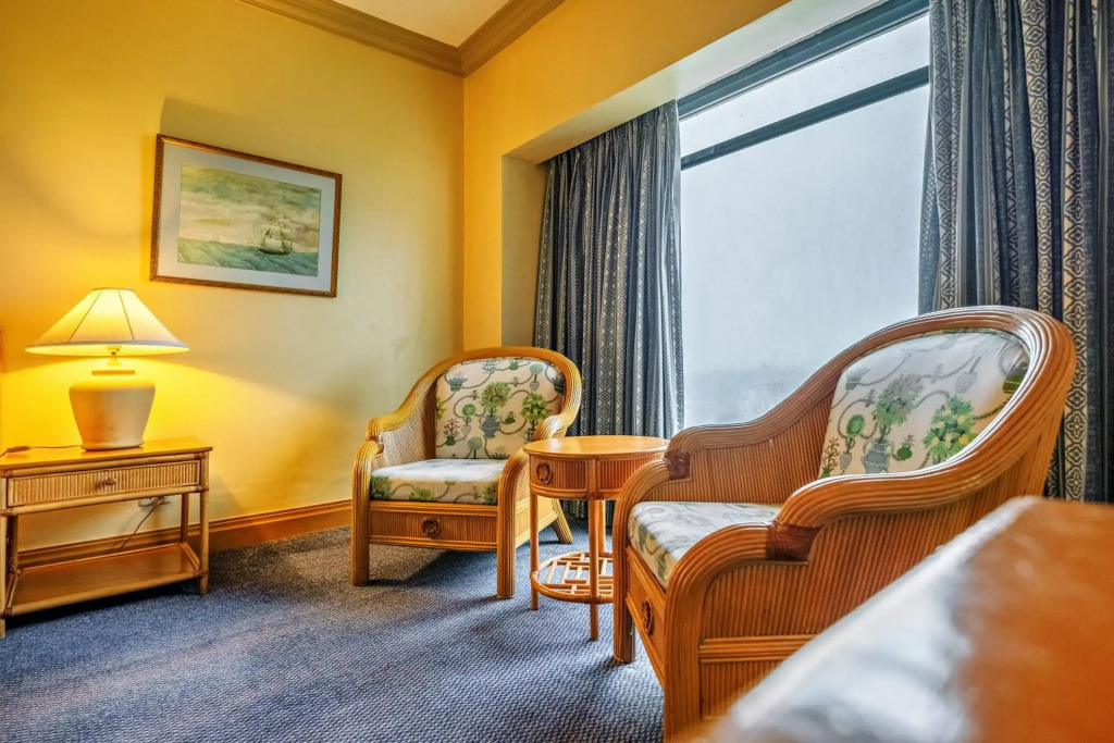 Waterfront Cebu City Hotel & Casino - фото 5