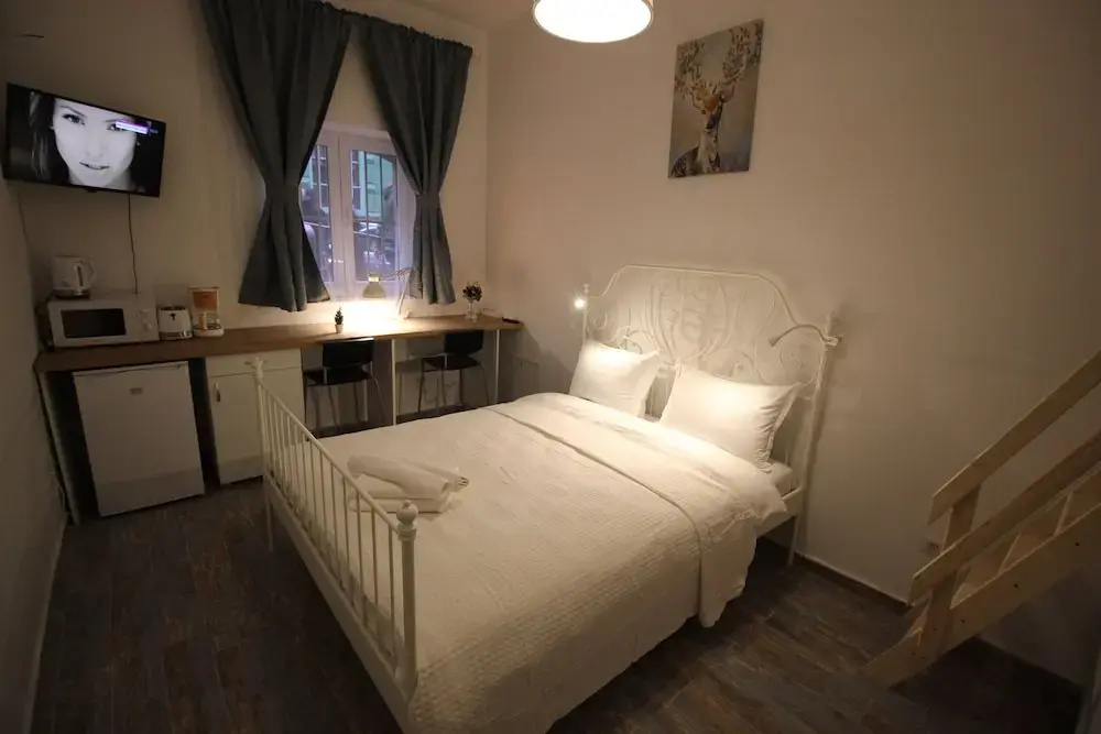 Economy Studio