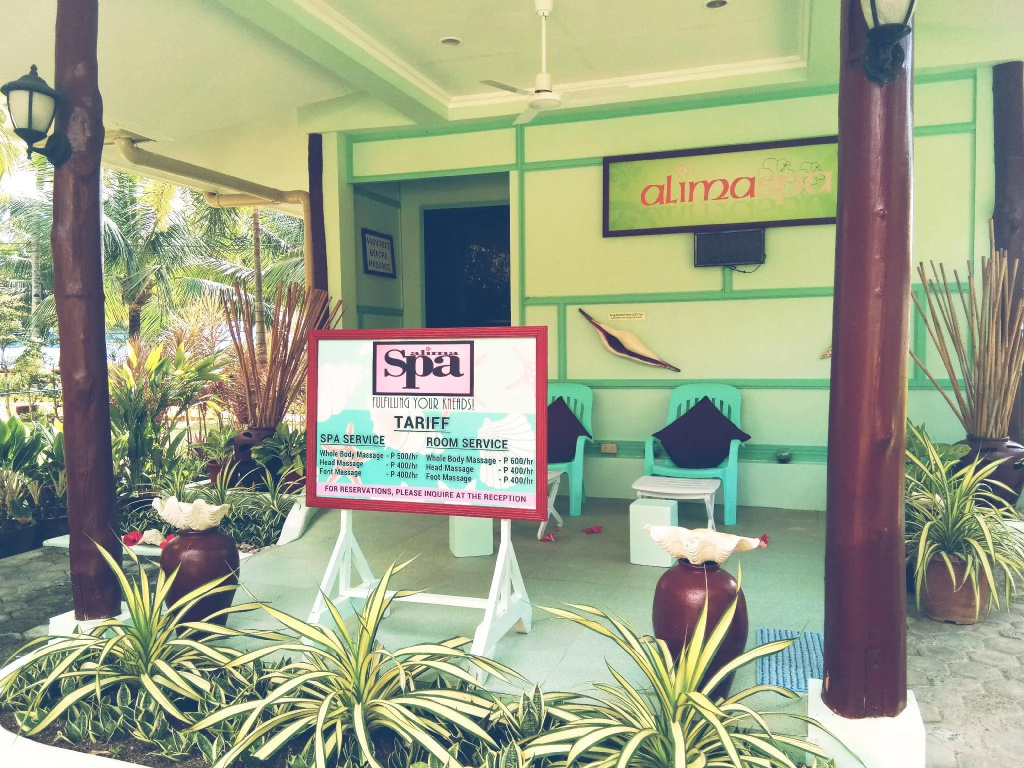 Paradise Island Park & Beach Resort