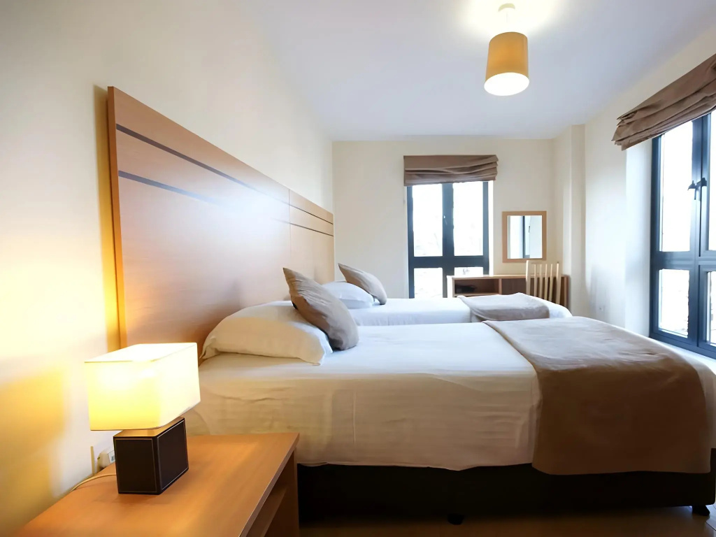Lodge Drive Apartments - Général