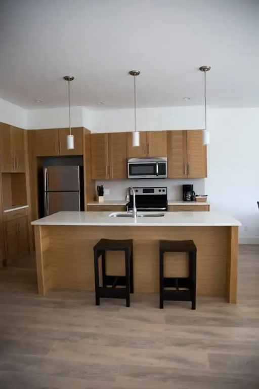 Pacific Point Market & Suites - Général