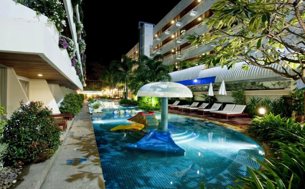 Pool