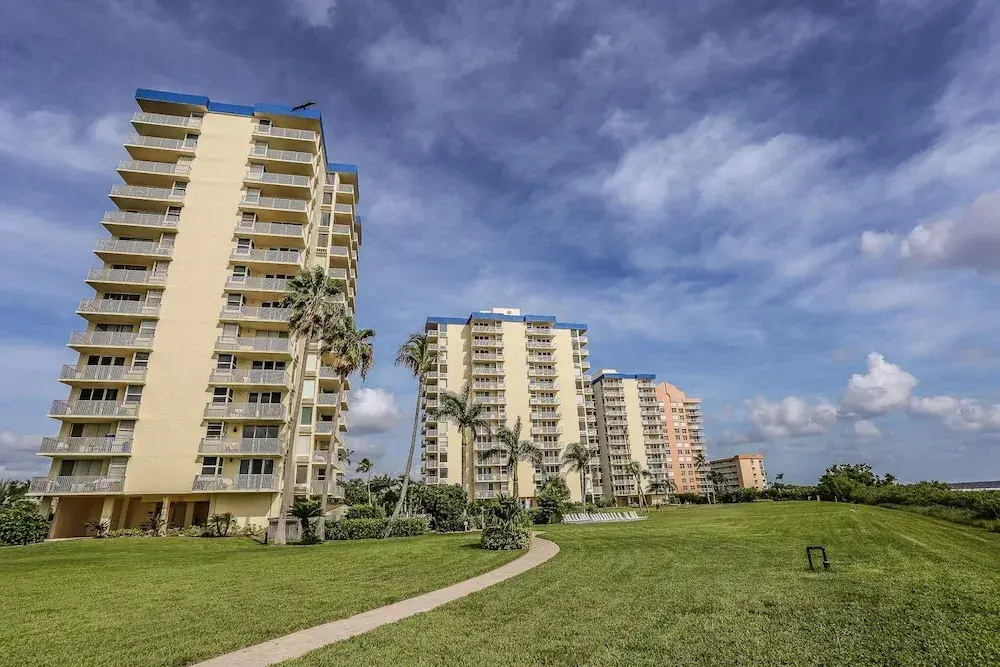 Estero Beach and Tennis 1001A