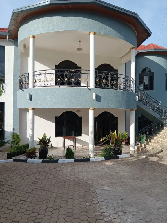 La Cafecito Bistro and accommodation