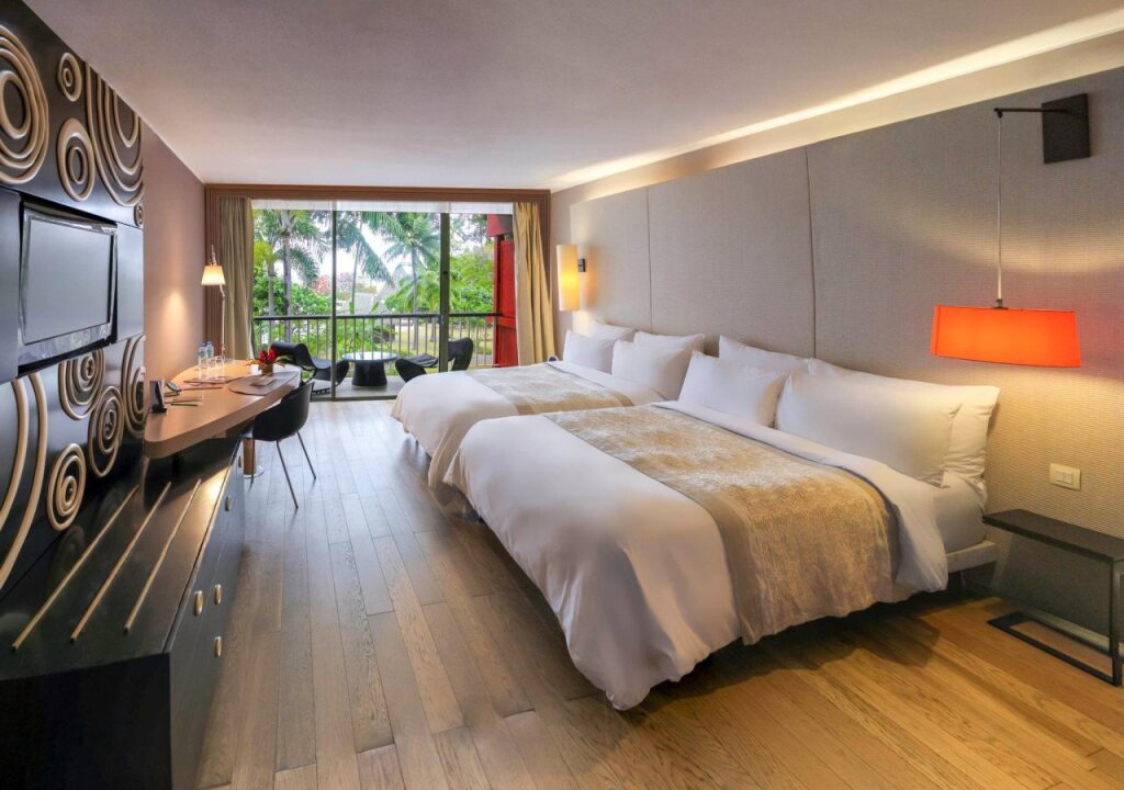HÔTEL TAHITI IA ORA BEACH RESORT by null