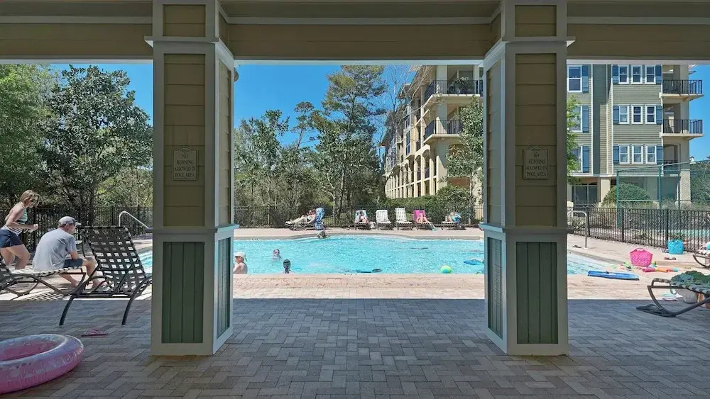 5 Bedrooms - 2 Neighborhood Pools - Tennis