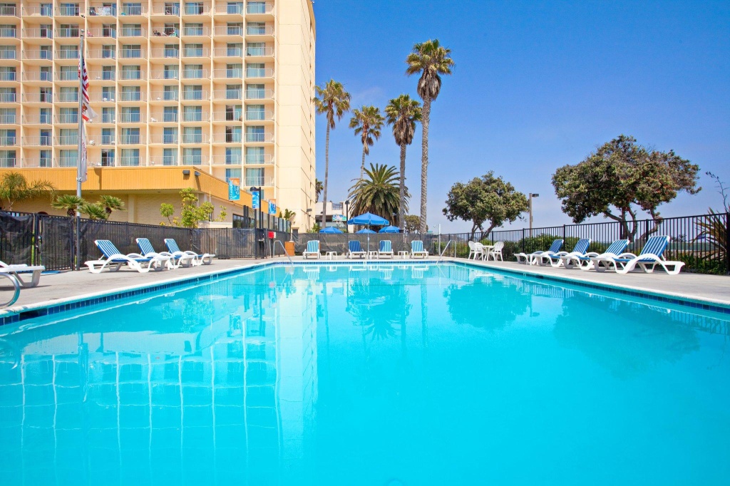 Crowne Plaza Ventura Beach by IHG - Général
