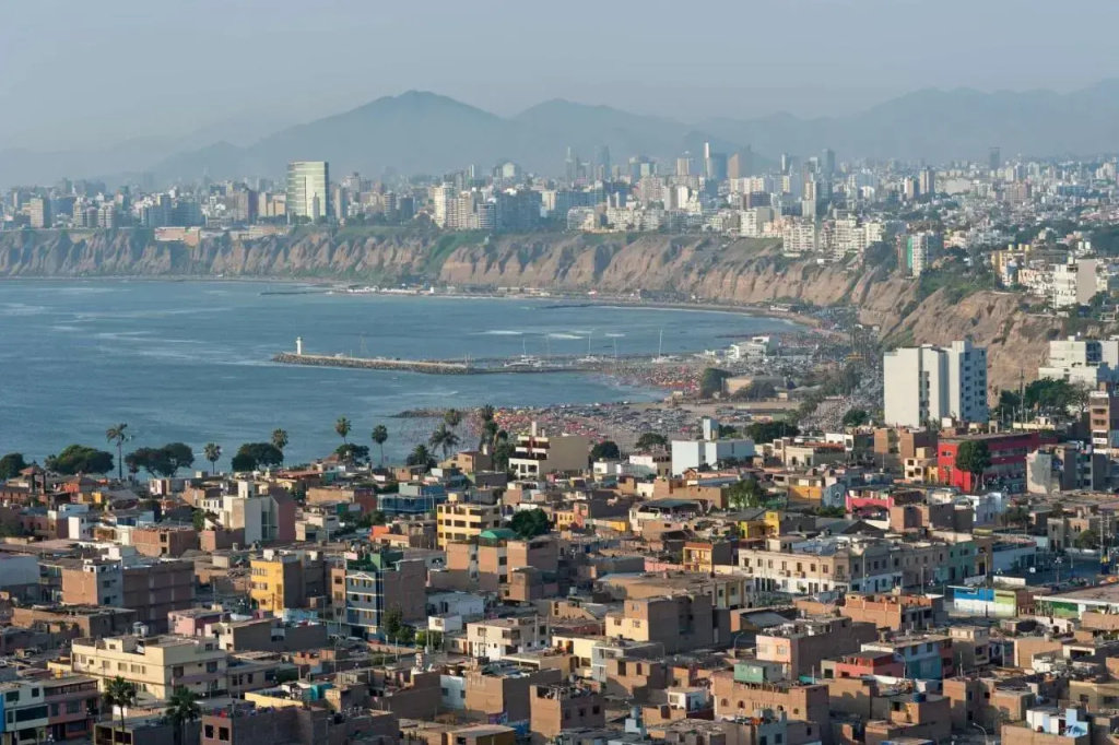 Nhow Lima