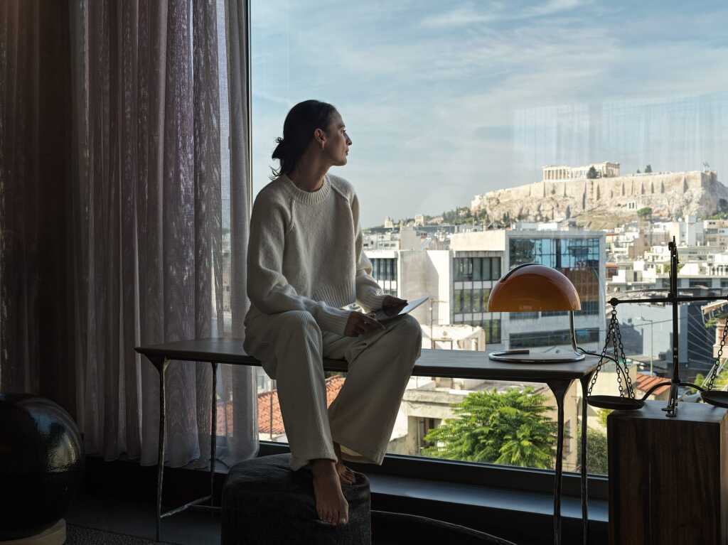 Monastik Living In Athina