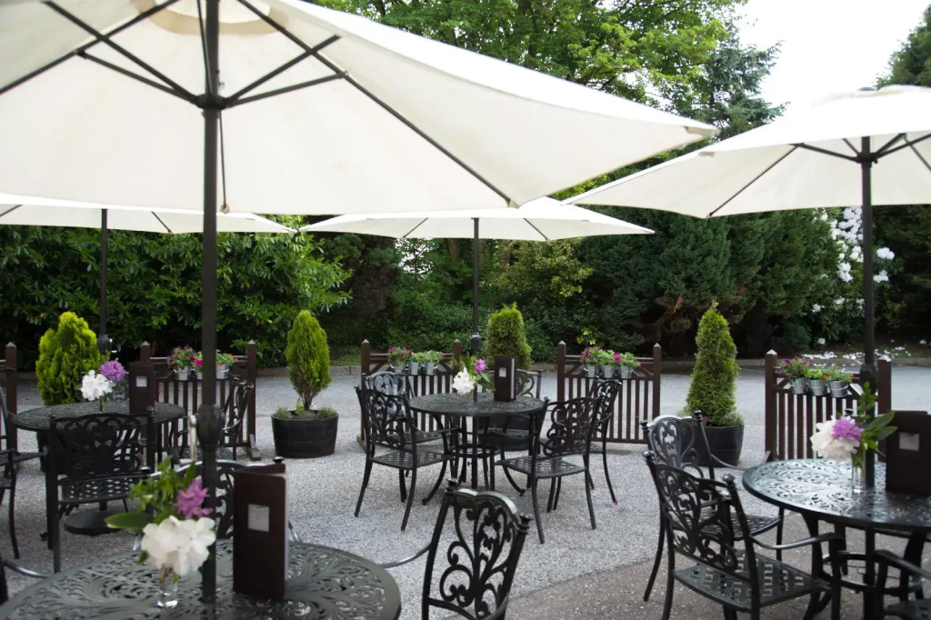 Cork’s Vienna Woods Hotel and Villas - Général