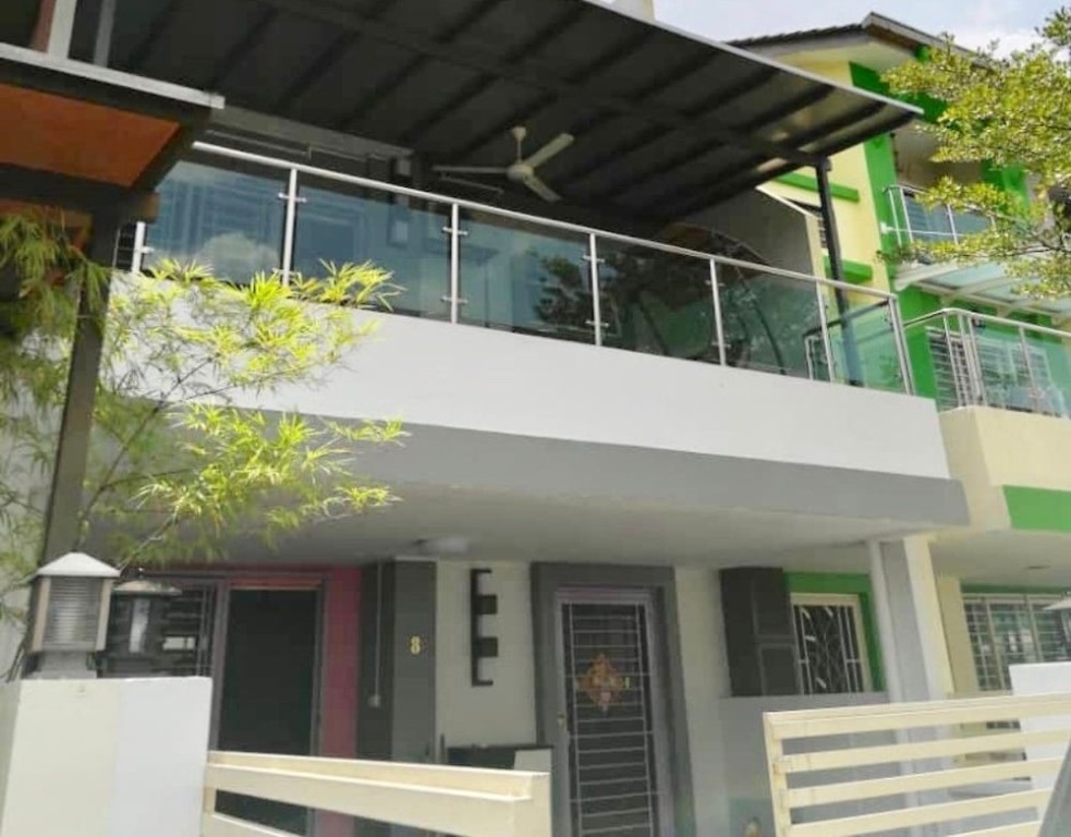 Kepong Spacious Vacation House in Batu Caves