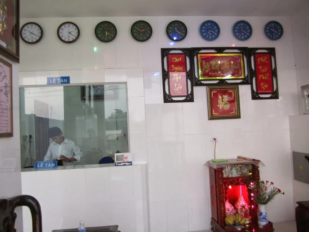 Lobby & Reception