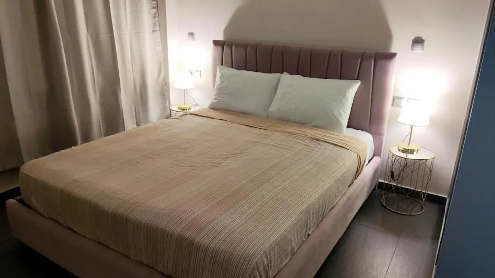 Ermou Junior Suite by Aesthetic & Luxurious Living