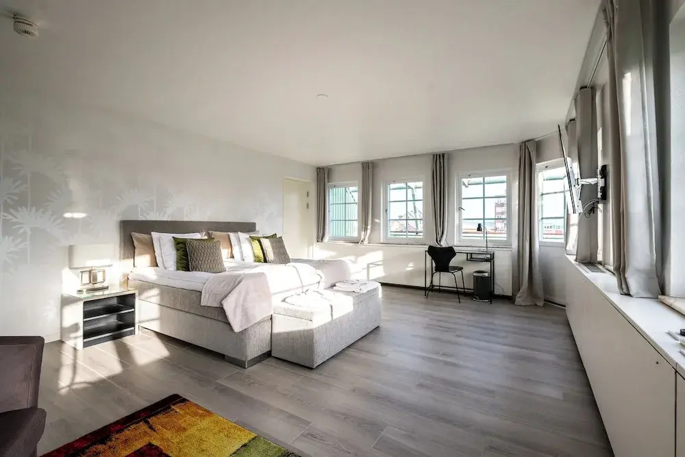 Standard room with balcony