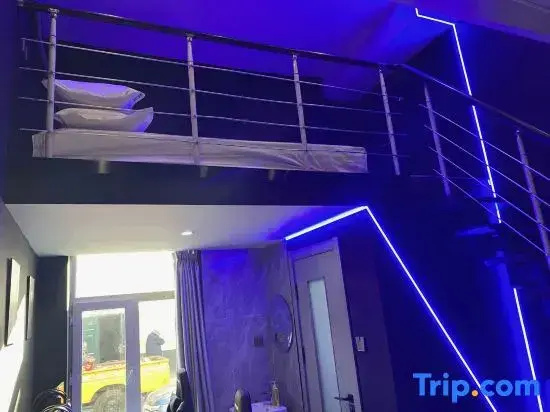 Standard Double Duplex room (full double bed)