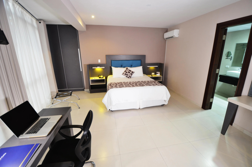 Hotel Camino Plaza — 4