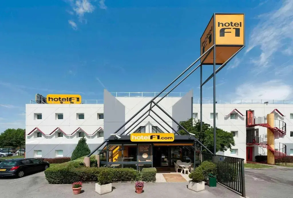 Hotel F1 Saintes