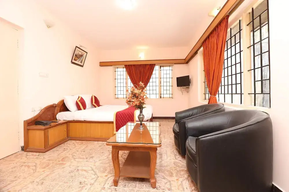 3 Bedrooms Apartment