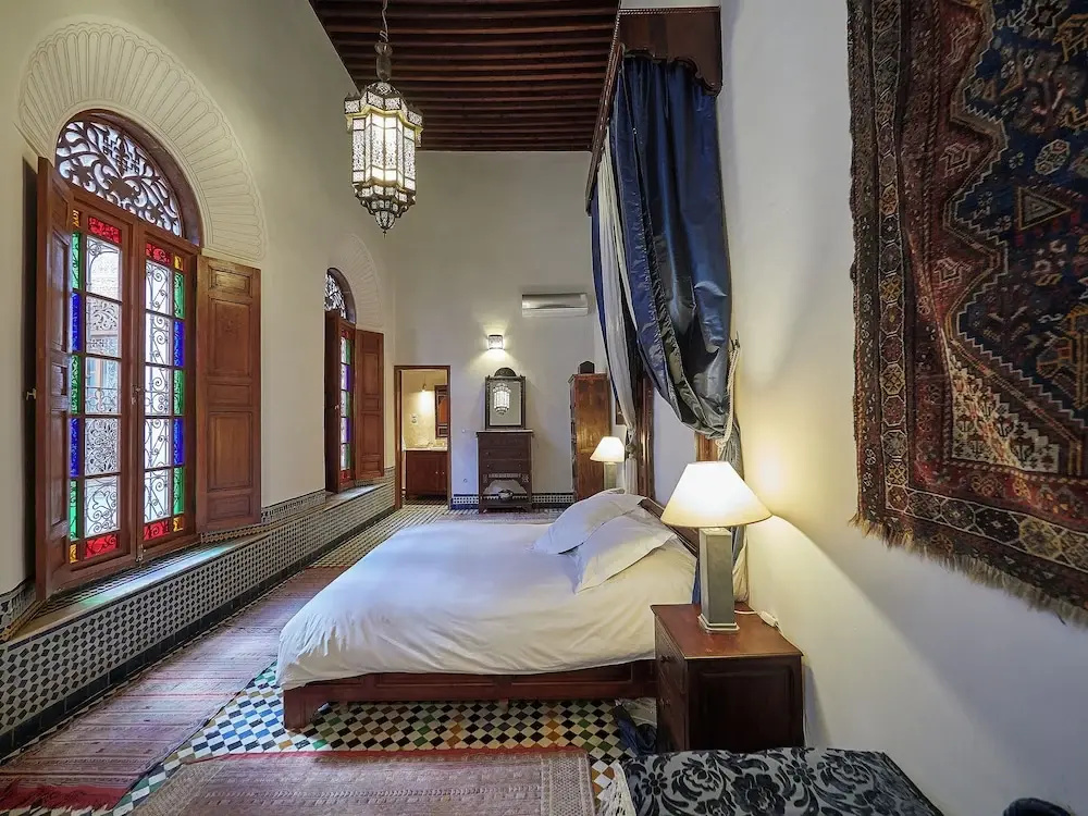 Standard Double room with courtyard view (full double bed)