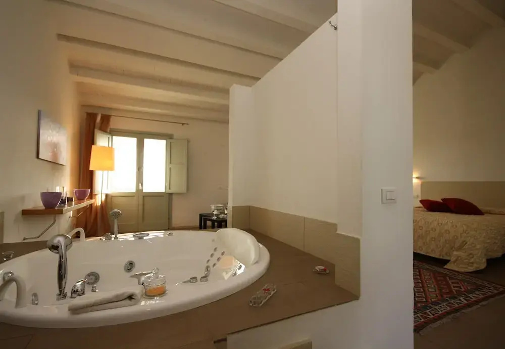 Suite with balcony