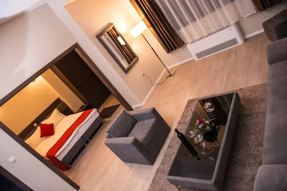 1 Bedroom Suite with city view