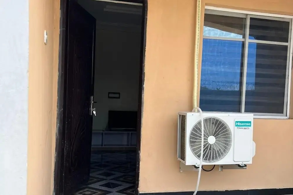 Apartment - Sleeps 4 - Parking - Wi-fi