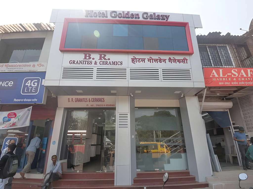 Hotel Golden galaxy