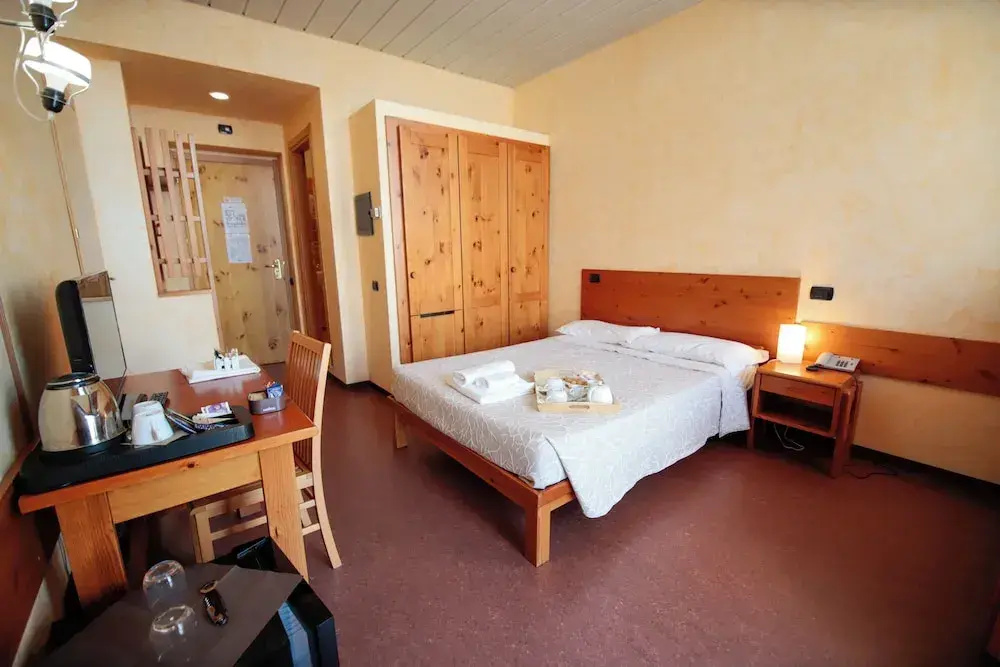 Economy room