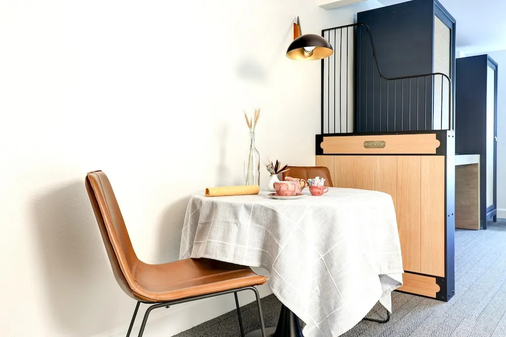 Elwood Hotel & Suites - Chambres
